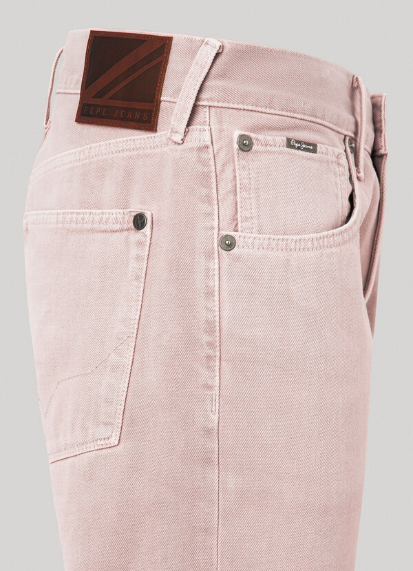 TAPER FIT MID-RISE JEANS