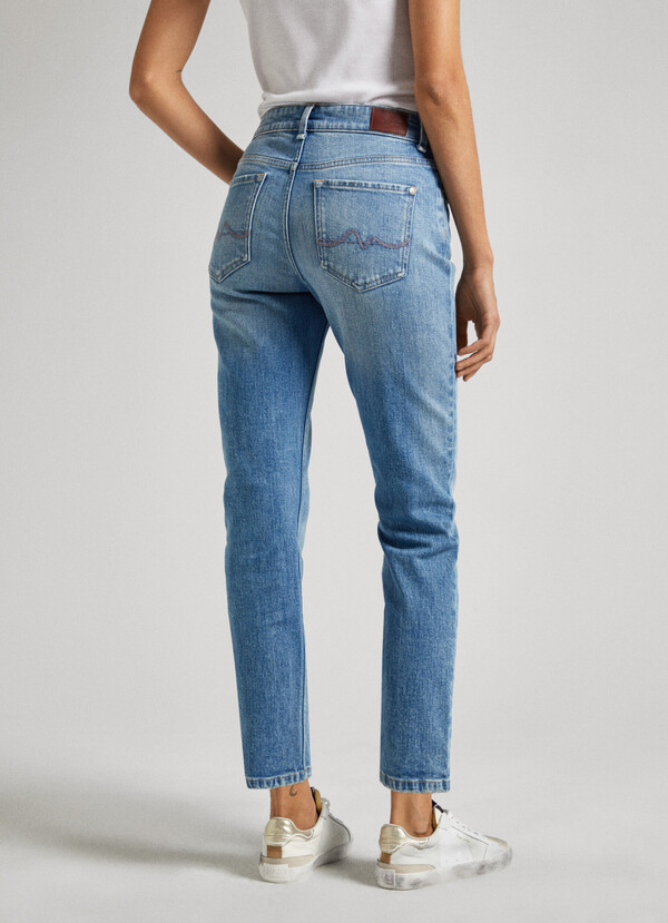 HIGH-RISE STRAIGHT FIT JEANS - MARY