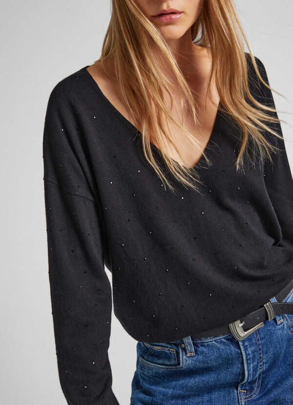 KNIT JUMPER WITH STRASS DETAIL